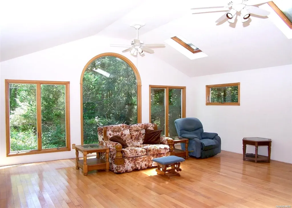 14 Summerset Drive Smithtown NY 11787
