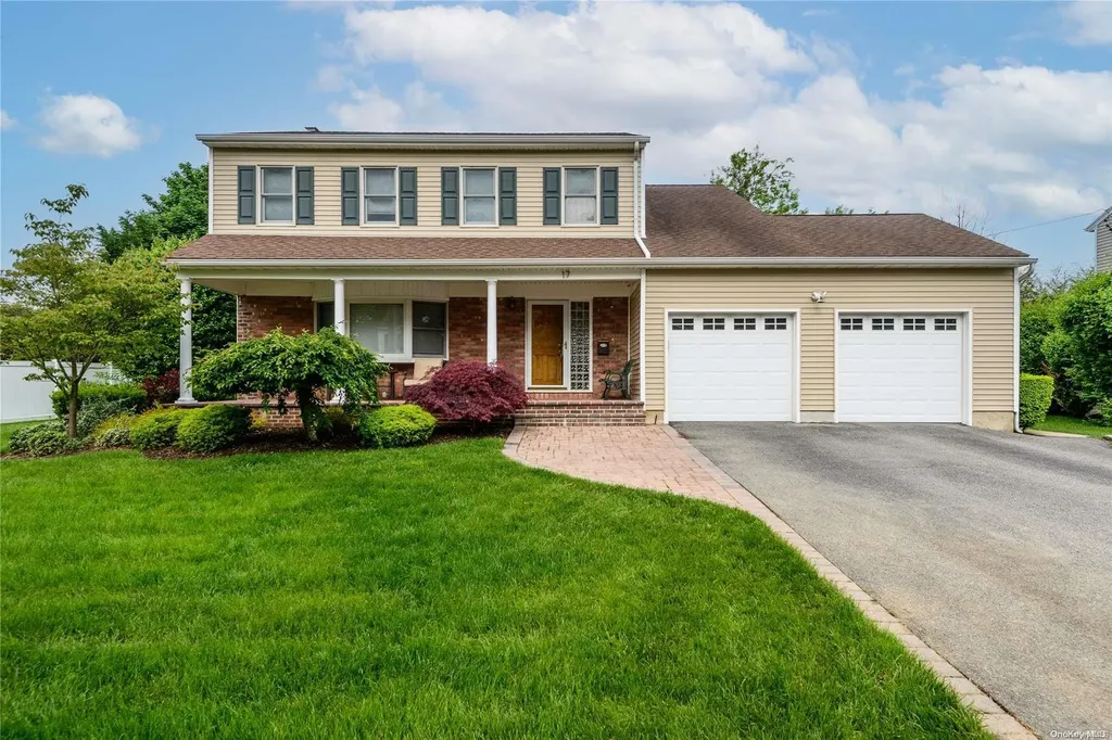 17 Evon Drive Syosset NY 11791