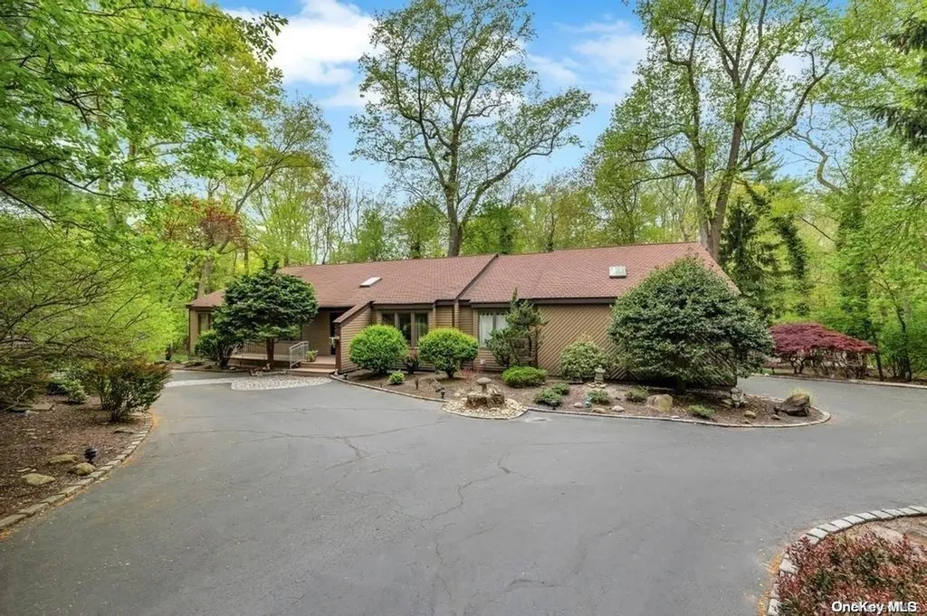 300 River Road Saint James NY 11780