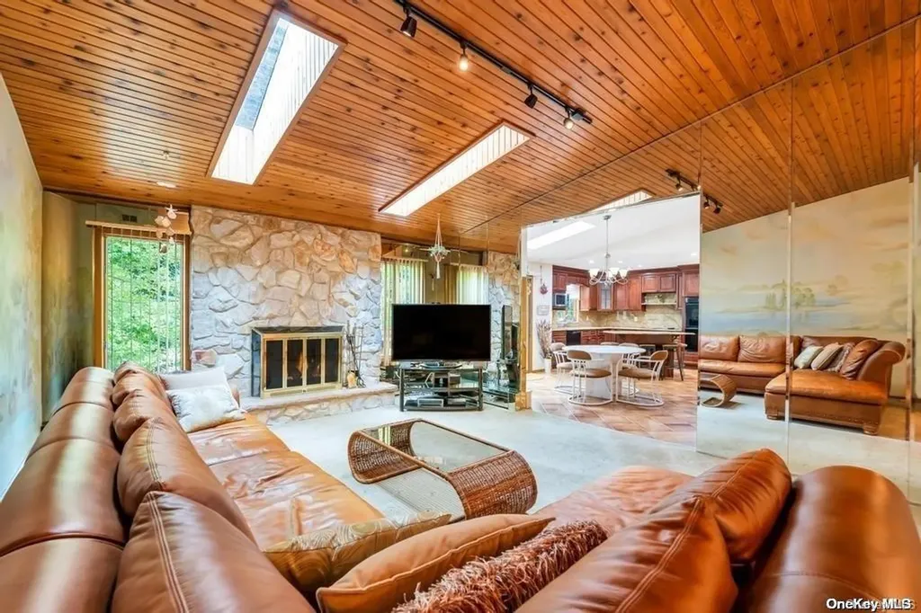 300 River Road Saint James NY 11780
