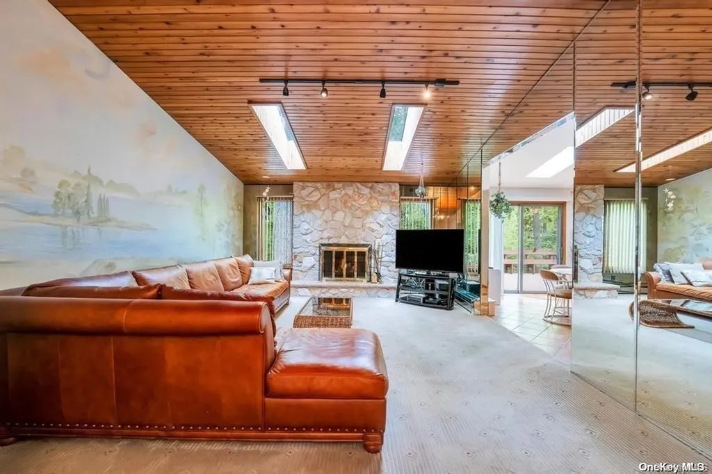 300 River Road Saint James NY 11780