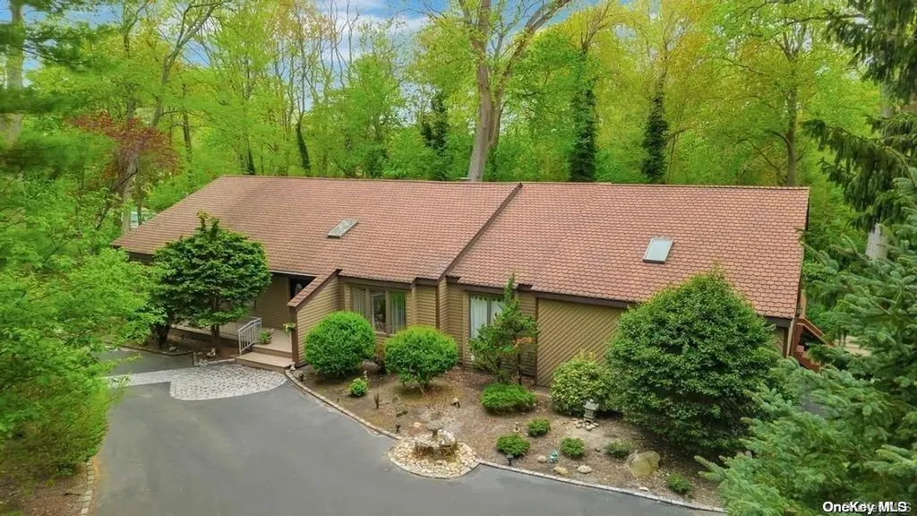 300 River Road Saint James NY 11780