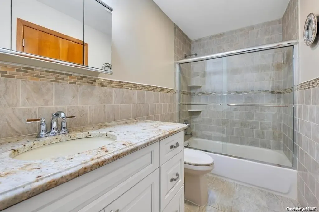 300 River Road Saint James NY 11780