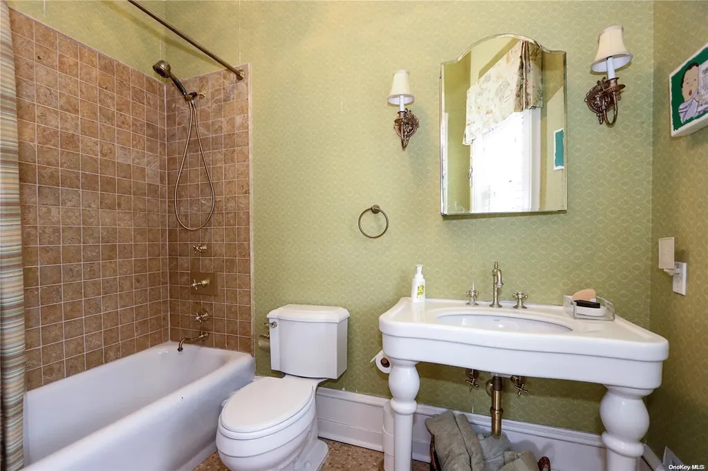 158 E Shore Road Huntington Bay NY 11743
