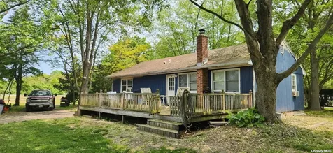 188 Bellport Avenue Medford NY 11763