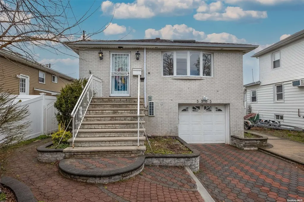 3303 Murdock Avenue Oceanside NY 11572