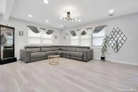 511 County Line Road Amityville NY 11701