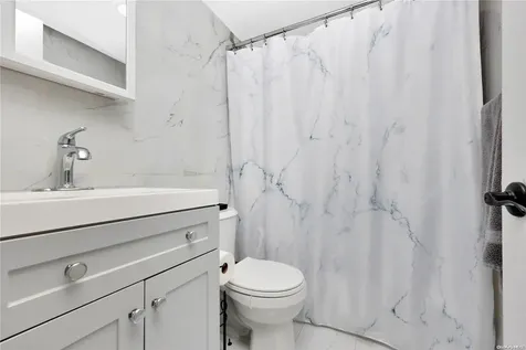 511 County Line Road Amityville NY 11701