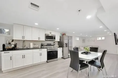 511 County Line Road Amityville NY 11701