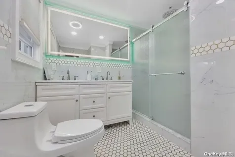 511 County Line Road Amityville NY 11701