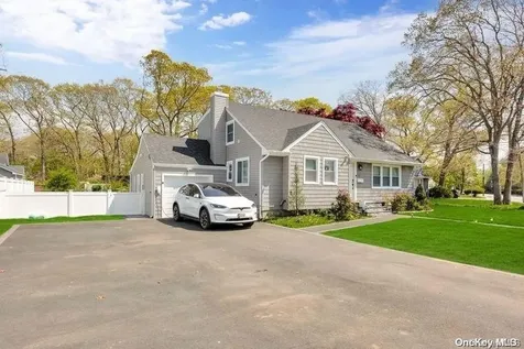 511 County Line Road Amityville NY 11701