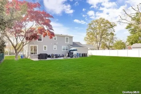 511 County Line Road Amityville NY 11701