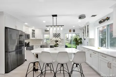 511 County Line Road Amityville NY 11701