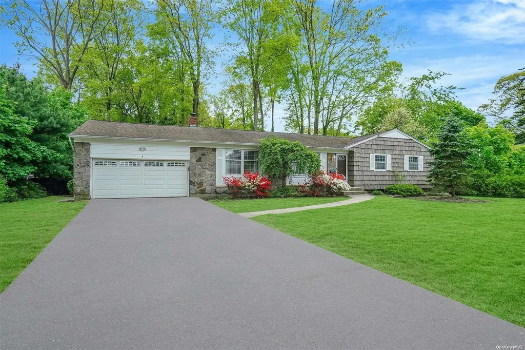 4 Mark Drive Smithtown NY 11787