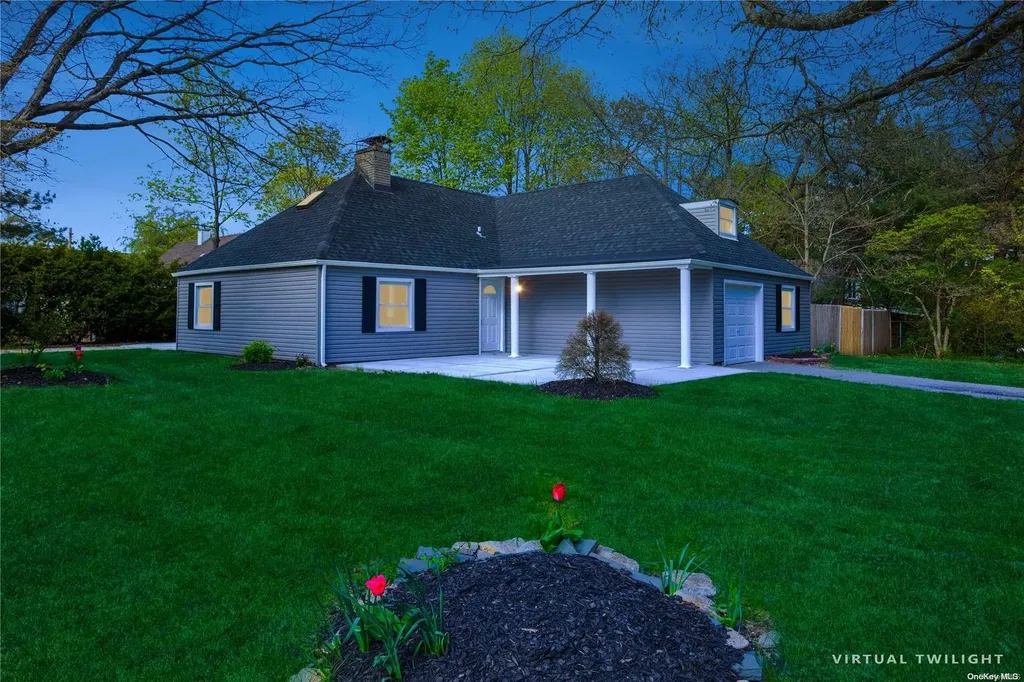 109 Silverleaf Lane Islandia NY 11749