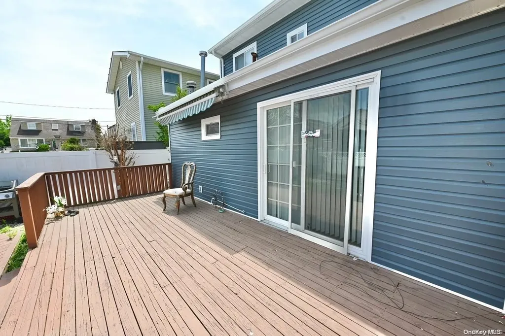 305 Shore Road Bellmore NY 11710