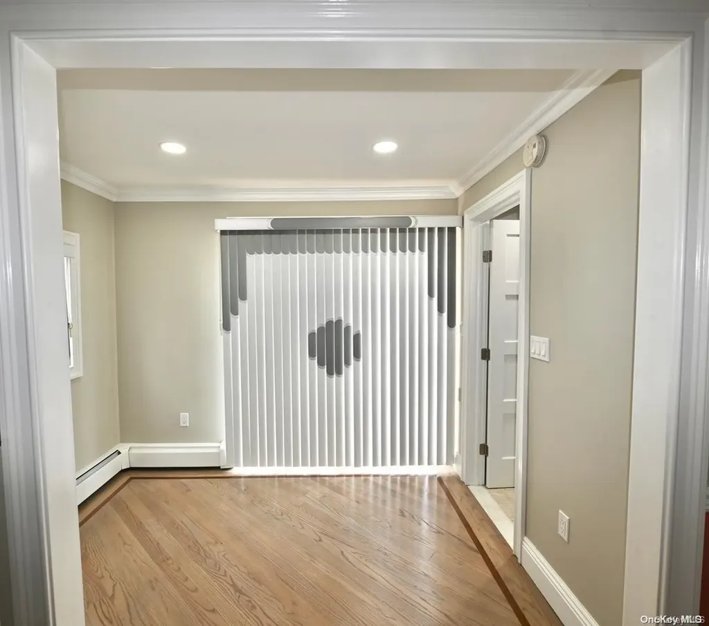305 Shore Road Bellmore NY 11710