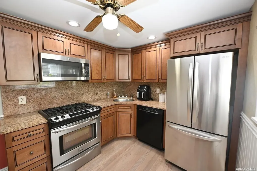 305 Shore Road Bellmore NY 11710