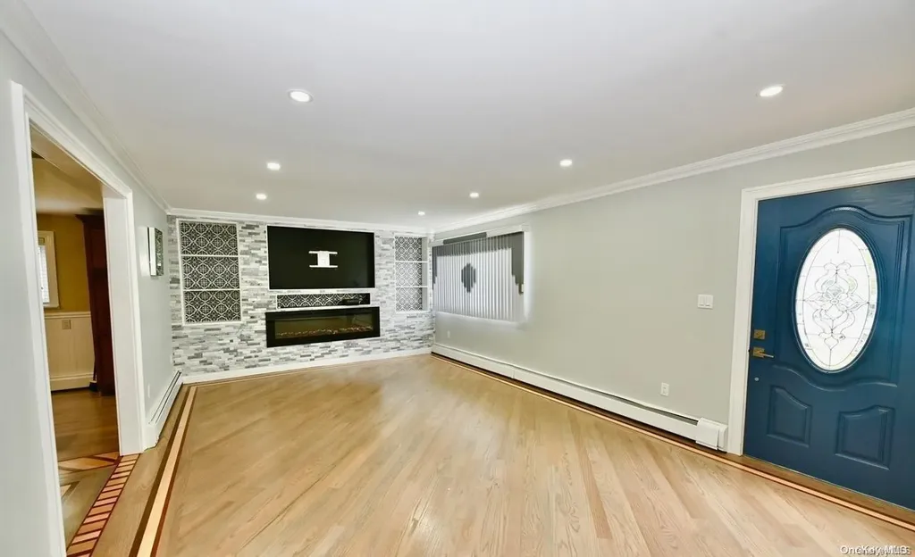 305 Shore Road Bellmore NY 11710