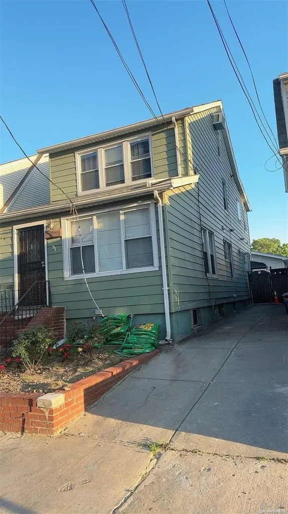 159-08 59th Avenue Fresh Meadows NY 11365
