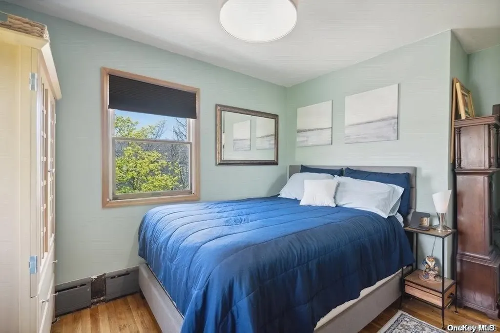 161 Ray Street Freeport NY 11520