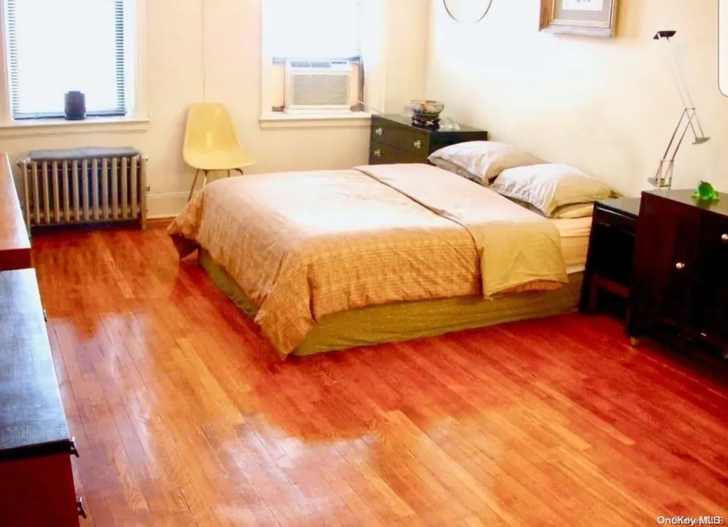 59-11 Queens Boulevard Woodside NY 11377