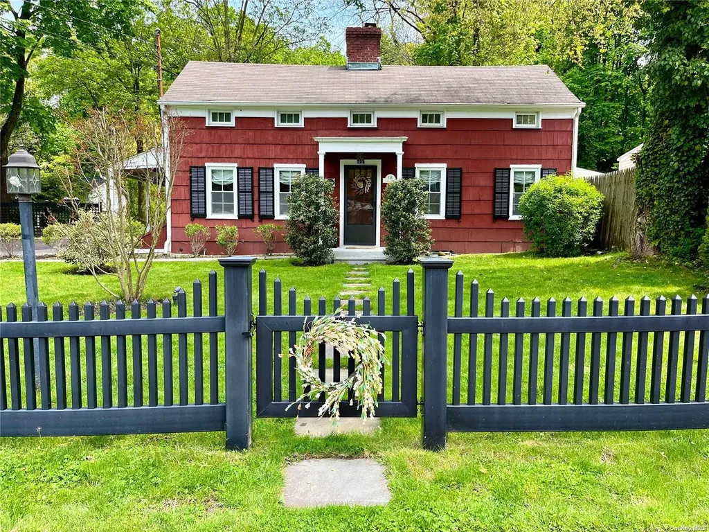 136 Spring Road Huntington NY 11743