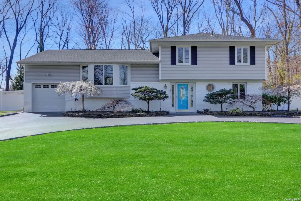 54 Brooksite Drive Smithtown NY 11787