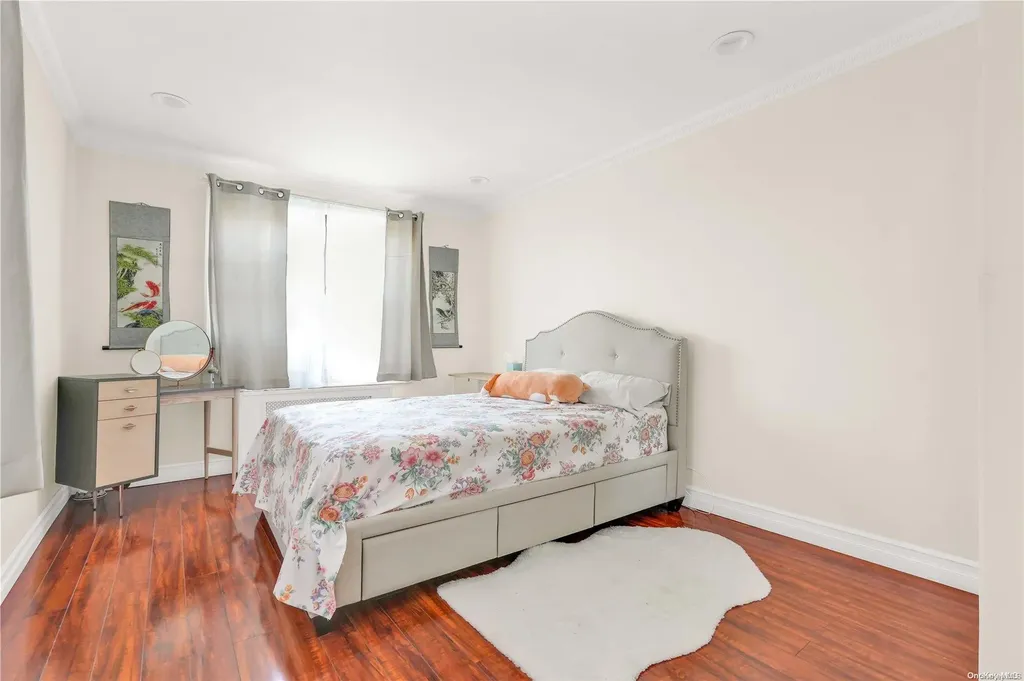 150-11 72nd Road Flushing NY 11367