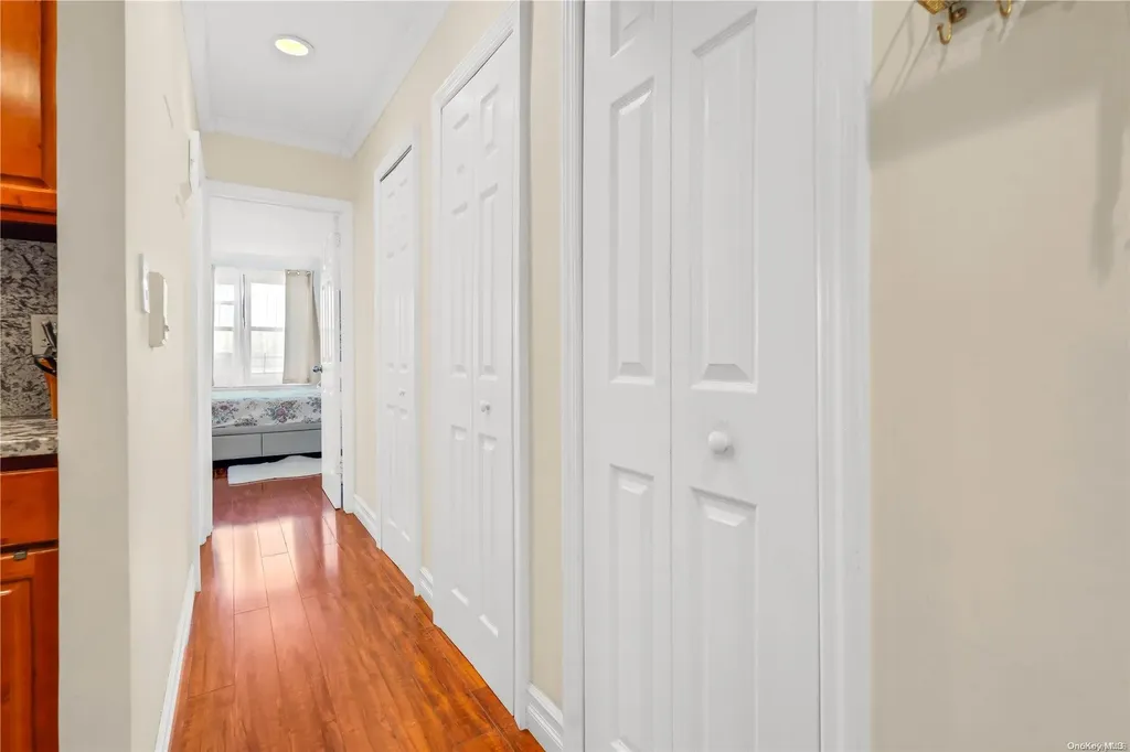 150-11 72nd Road Flushing NY 11367