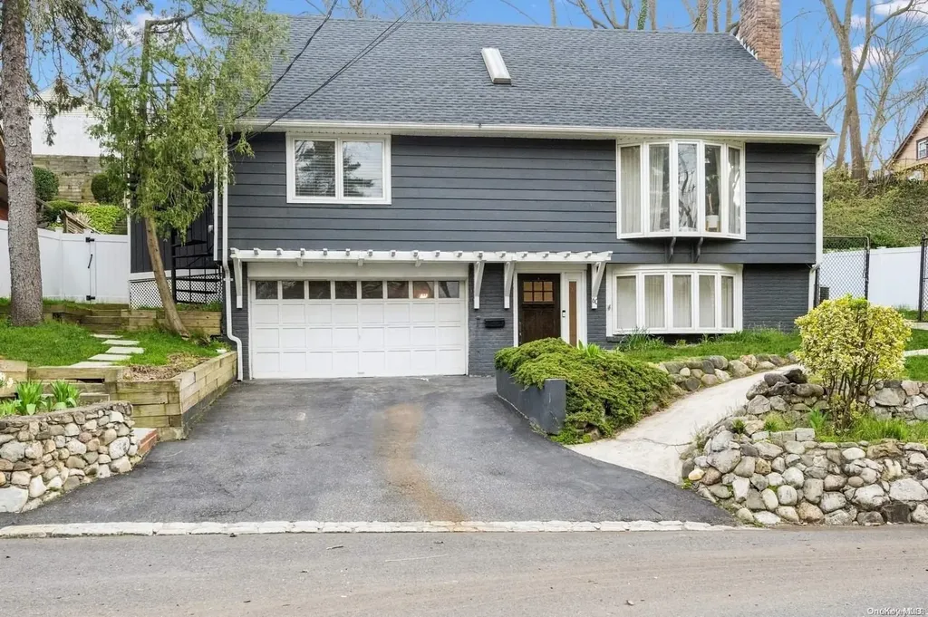 60 Abbott Drive Halesite NY 11743