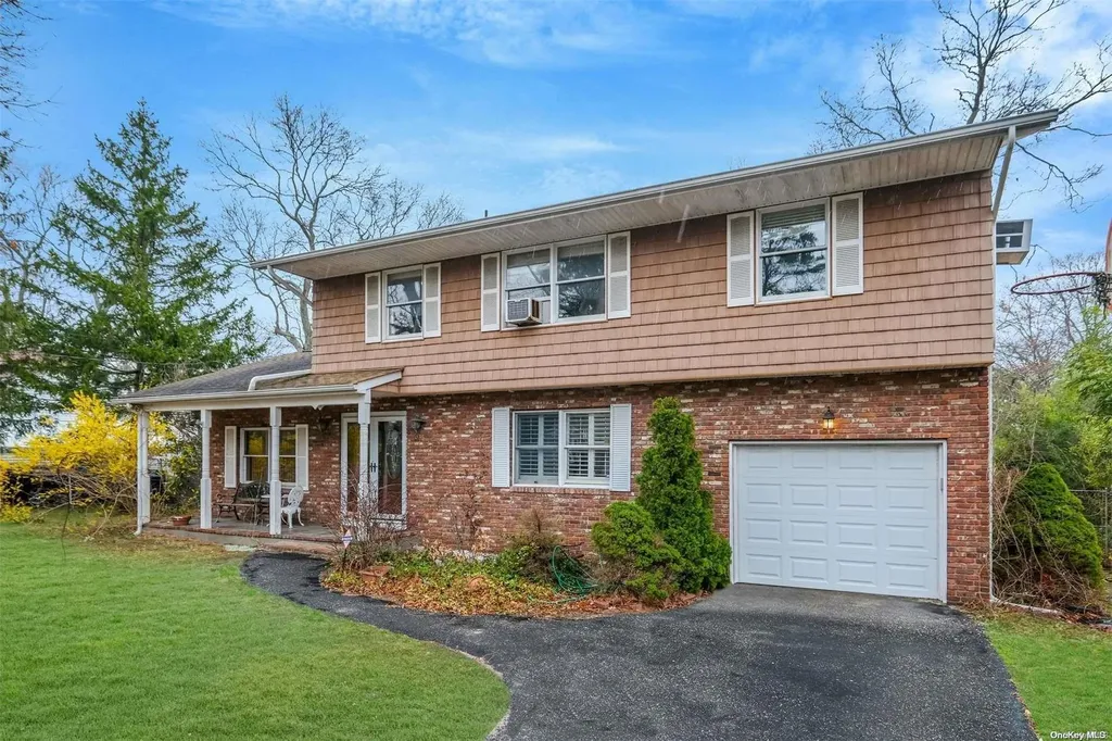 117 Traction Boulevard Patchogue NY 11772