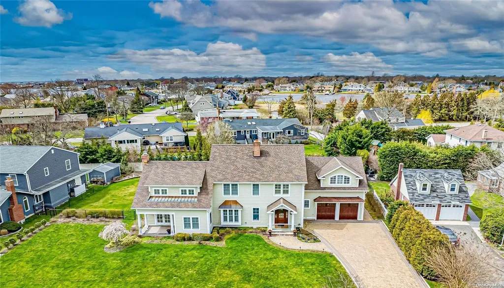 36 Overton Place Babylon NY 11702