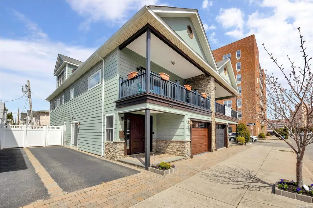 845 E Broadway Long Beach NY 11561