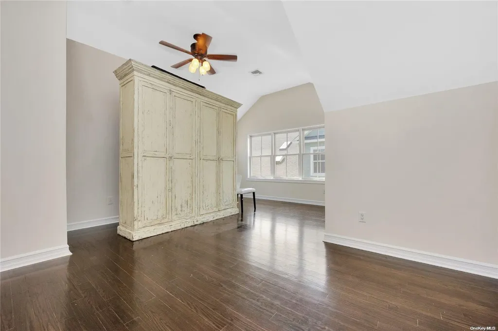 845 E Broadway Long Beach NY 11561