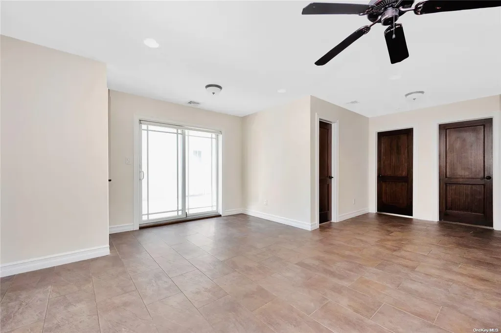 845 E Broadway Long Beach NY 11561