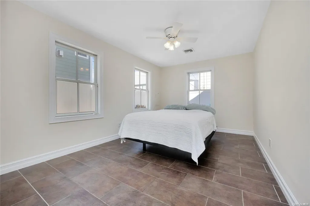 845 E Broadway Long Beach NY 11561