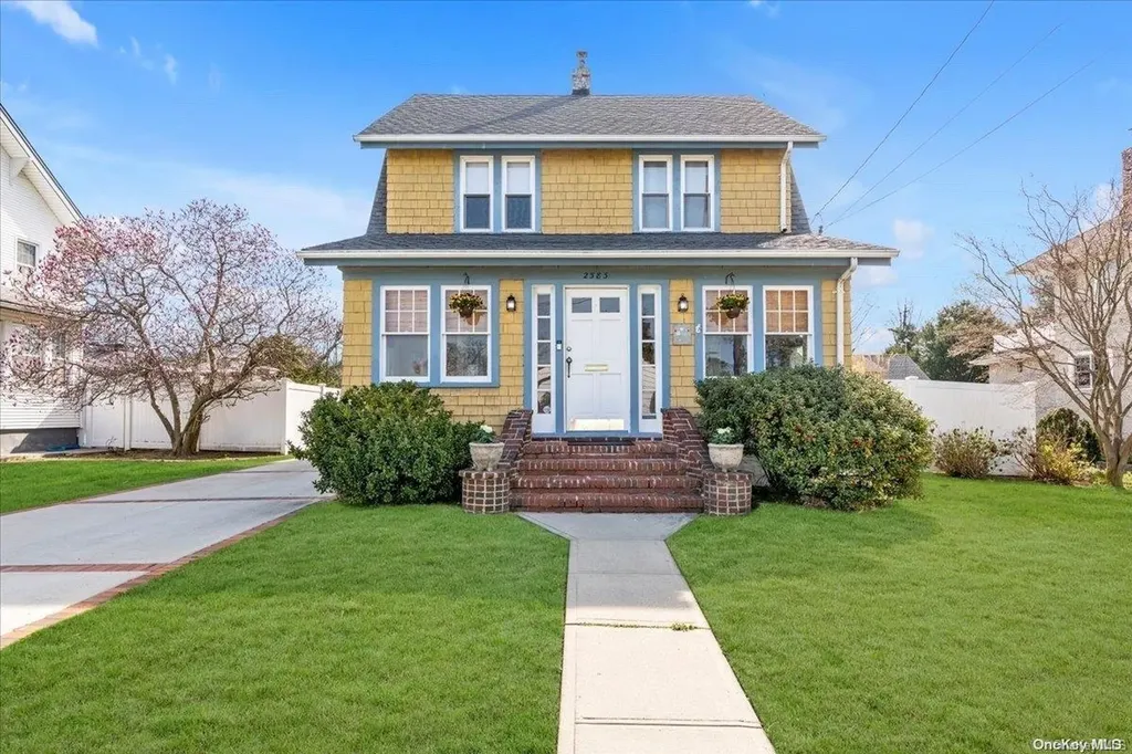 2583 Park Avenue Baldwin NY 11510