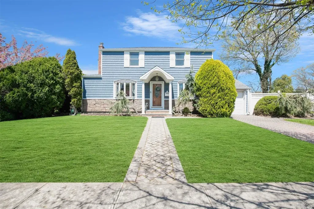 1 Hastings Drive Merrick NY 11566