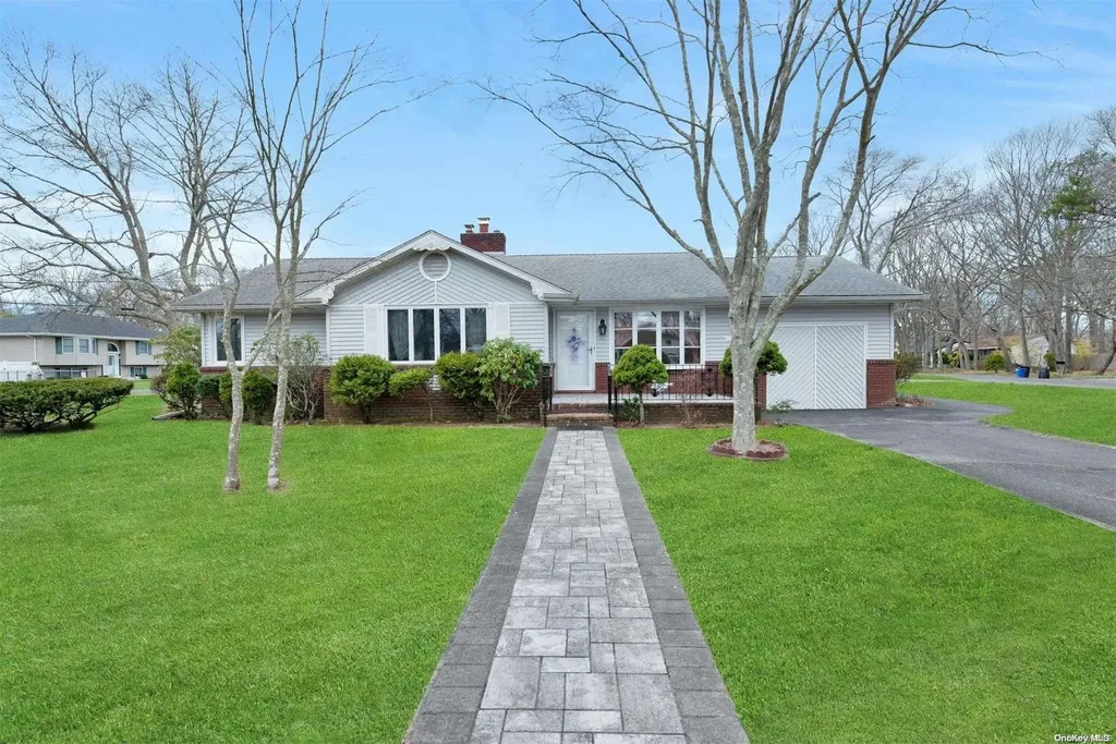321 Jefferson Drive Mastic Beach NY 11951