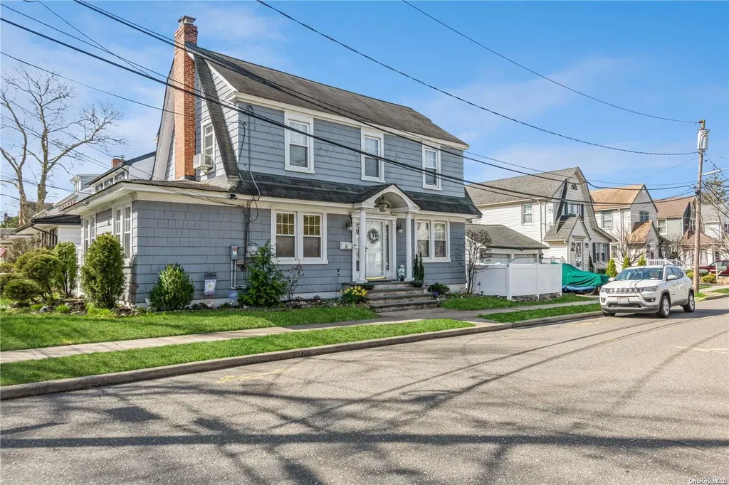 1 Malcolm Court Oceanside NY 11572