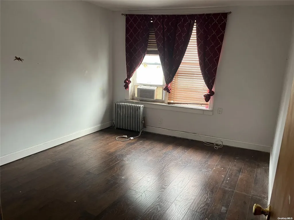 523 Ridgewood Avenue Brooklyn NY 11208