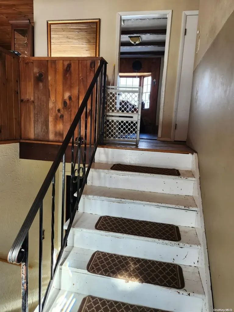 6 Tyler Street Montgomery NY 12549