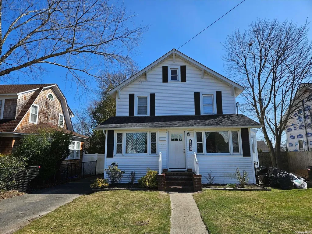 191 Rider Avenue Patchogue NY 11772
