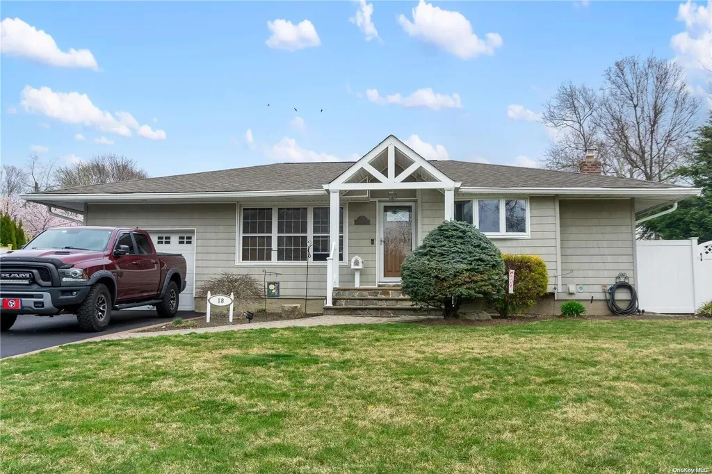 18 Marie Court Commack NY 11725