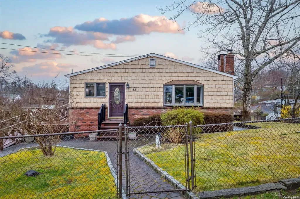33 Somerset Road Rocky Point NY 11778