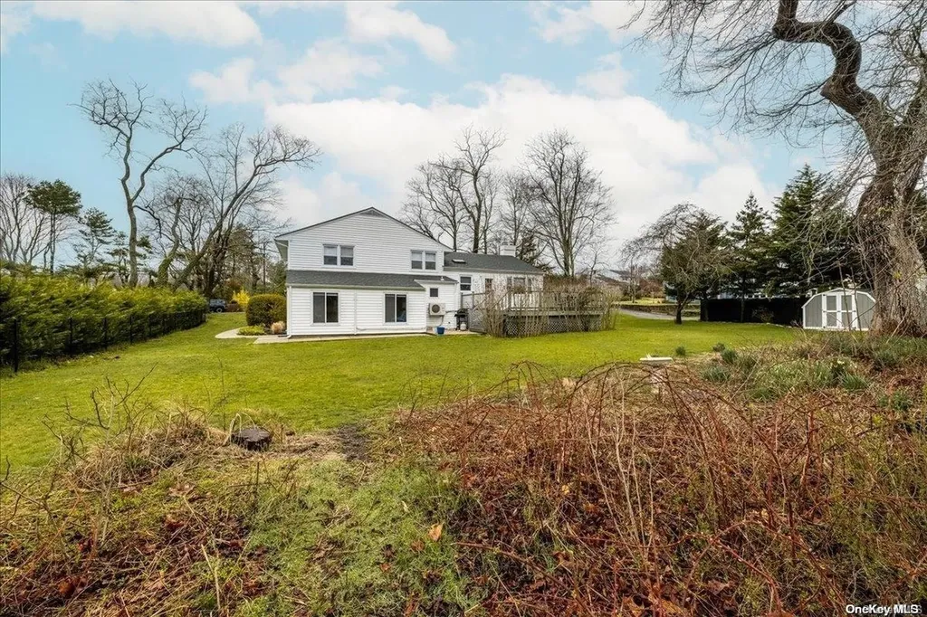 23 Highview Boulevard Brookhaven NY 11719
