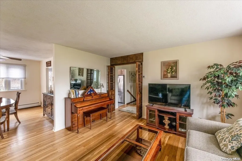 23 Highview Boulevard Brookhaven NY 11719