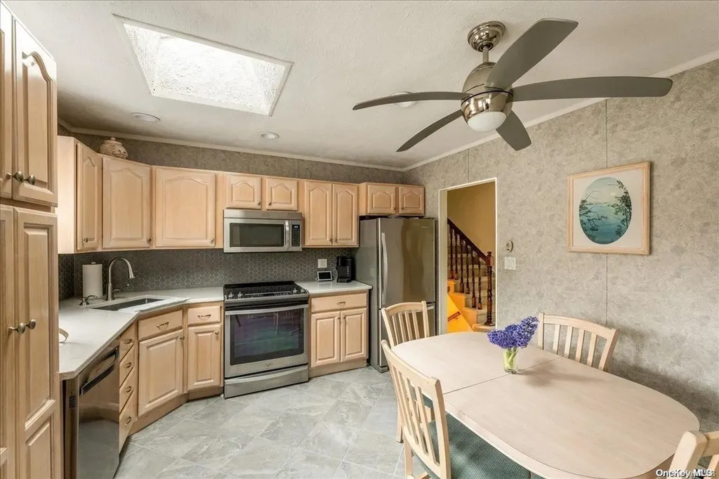 23 Highview Boulevard Brookhaven NY 11719