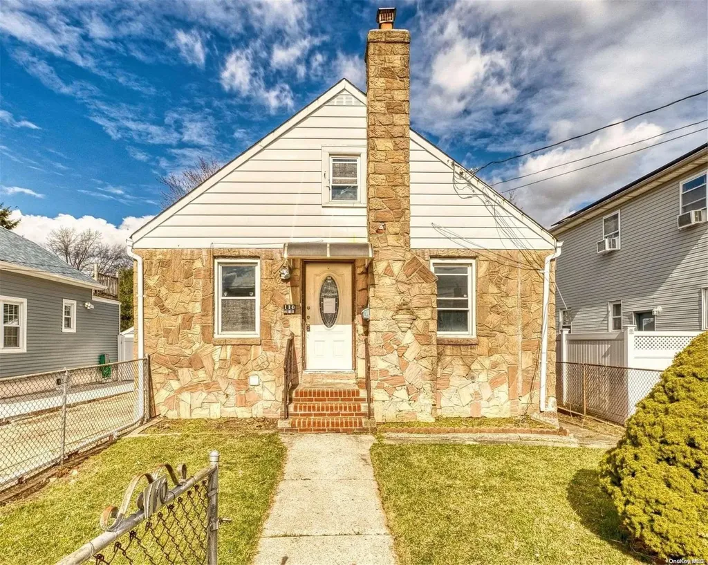 110 Terrace Avenue Elmont NY 11003